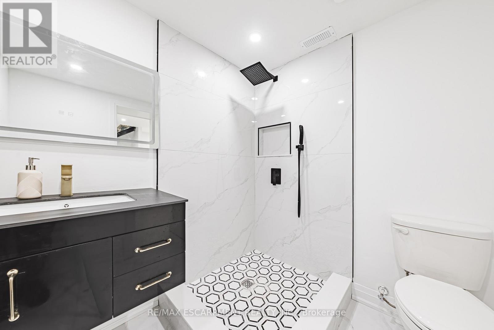4511 GUELPH LINE - 37