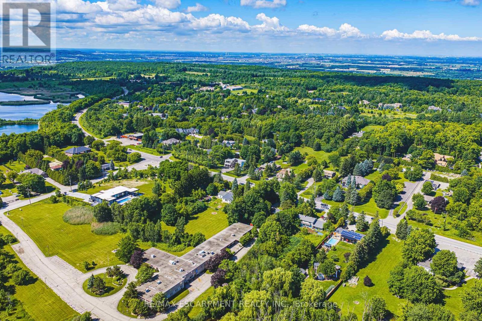 4511 GUELPH LINE - 42