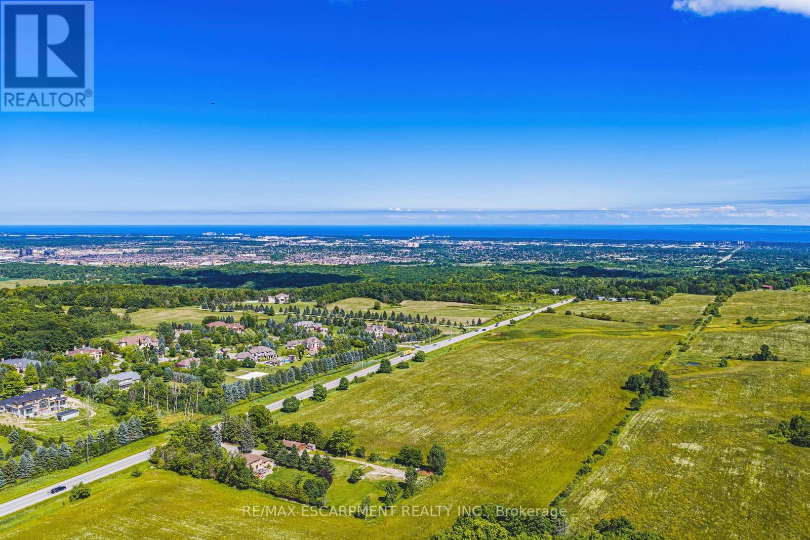 4511 GUELPH LINE - 43
