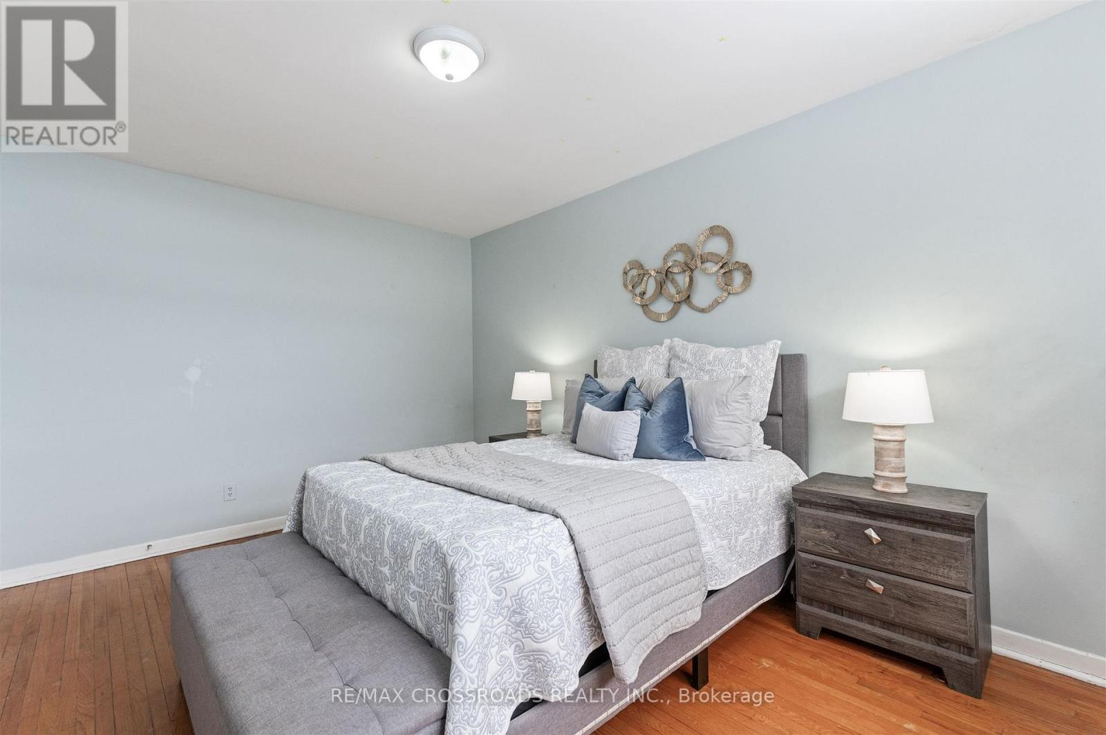 98 WILLOWRIDGE ROAD - 25