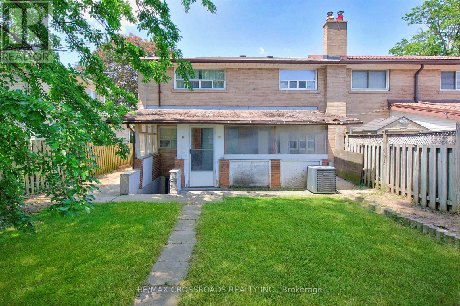 98 WILLOWRIDGE ROAD - 36