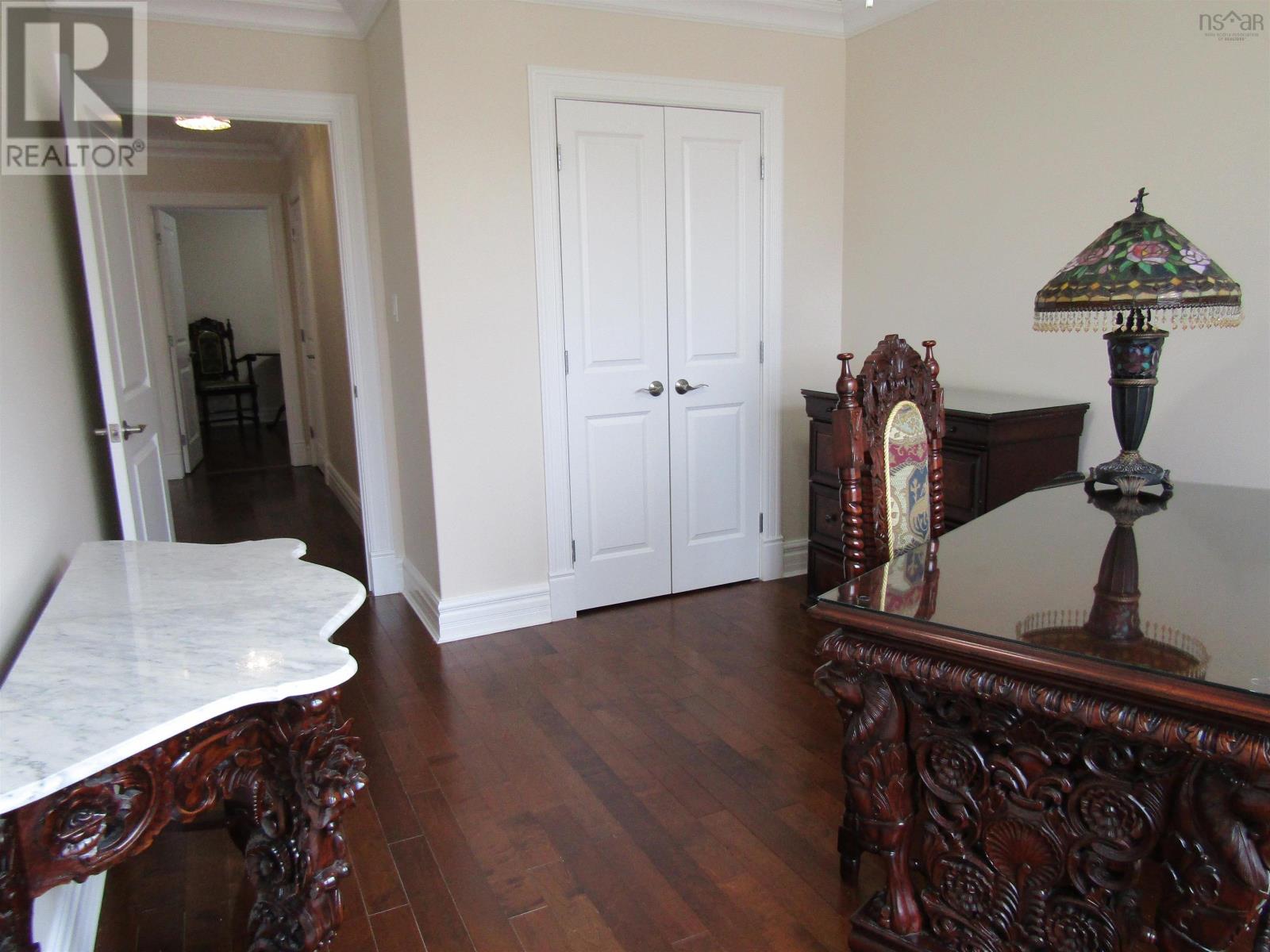 #104 87 Pebblecreek Crescent - 25