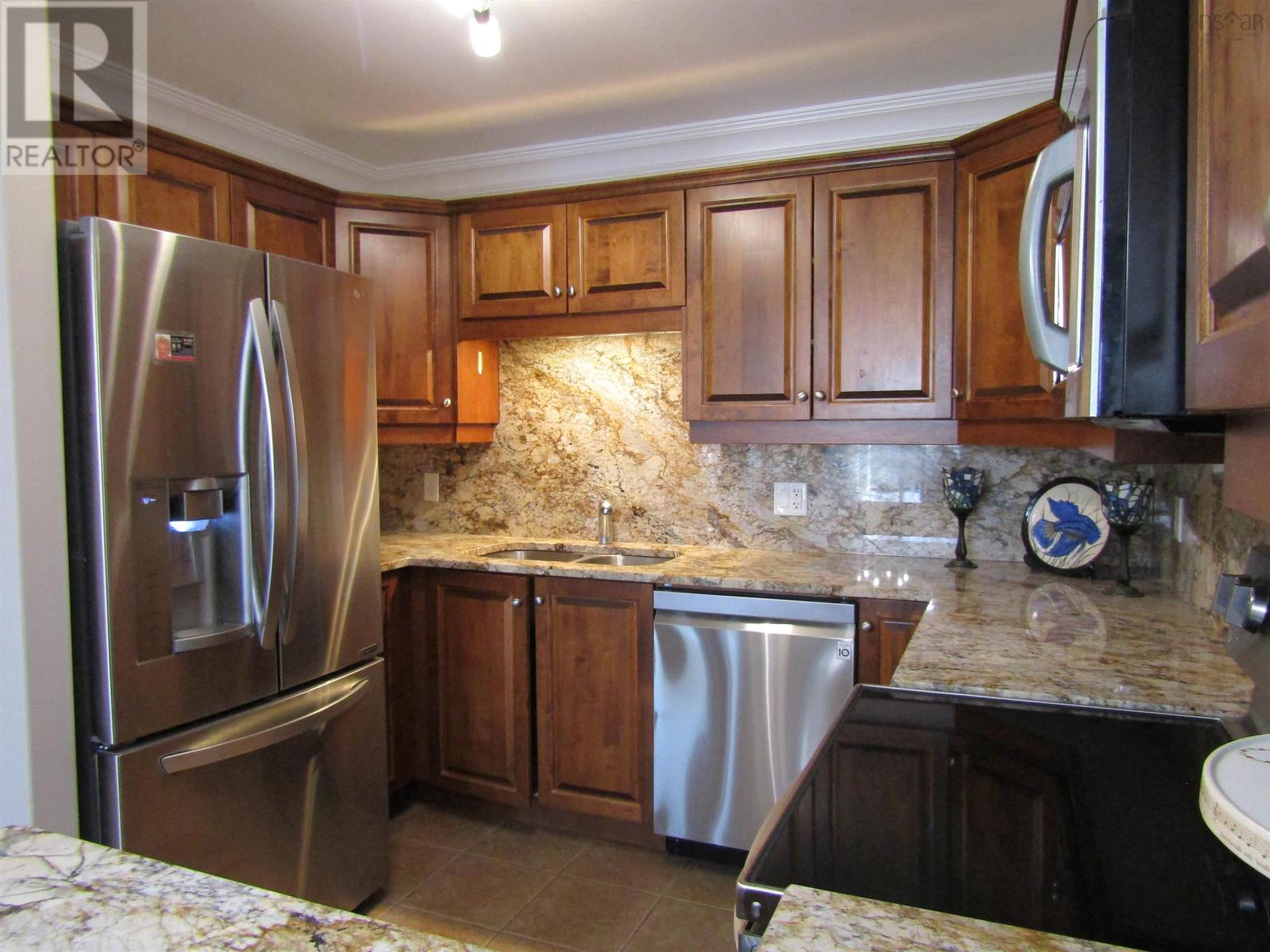 #104 87 Pebblecreek Crescent - 15