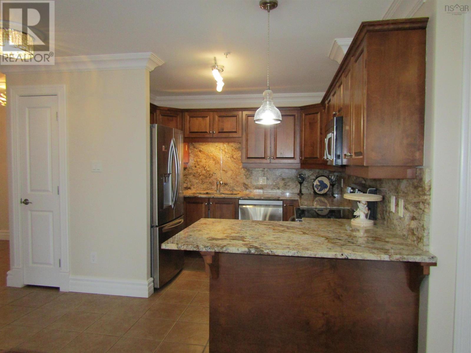 #104 87 Pebblecreek Crescent - 12