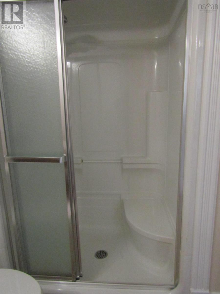 #104 87 Pebblecreek Crescent - 31