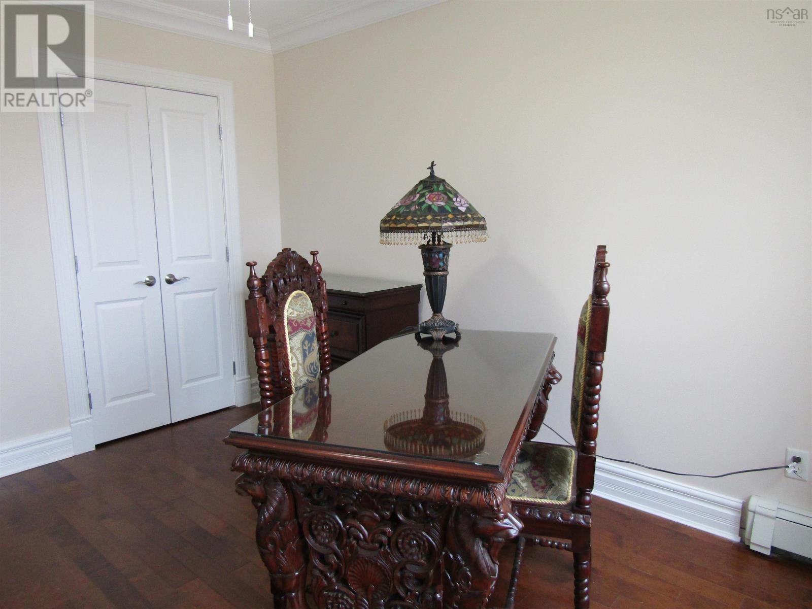 #104 87 Pebblecreek Crescent - 24