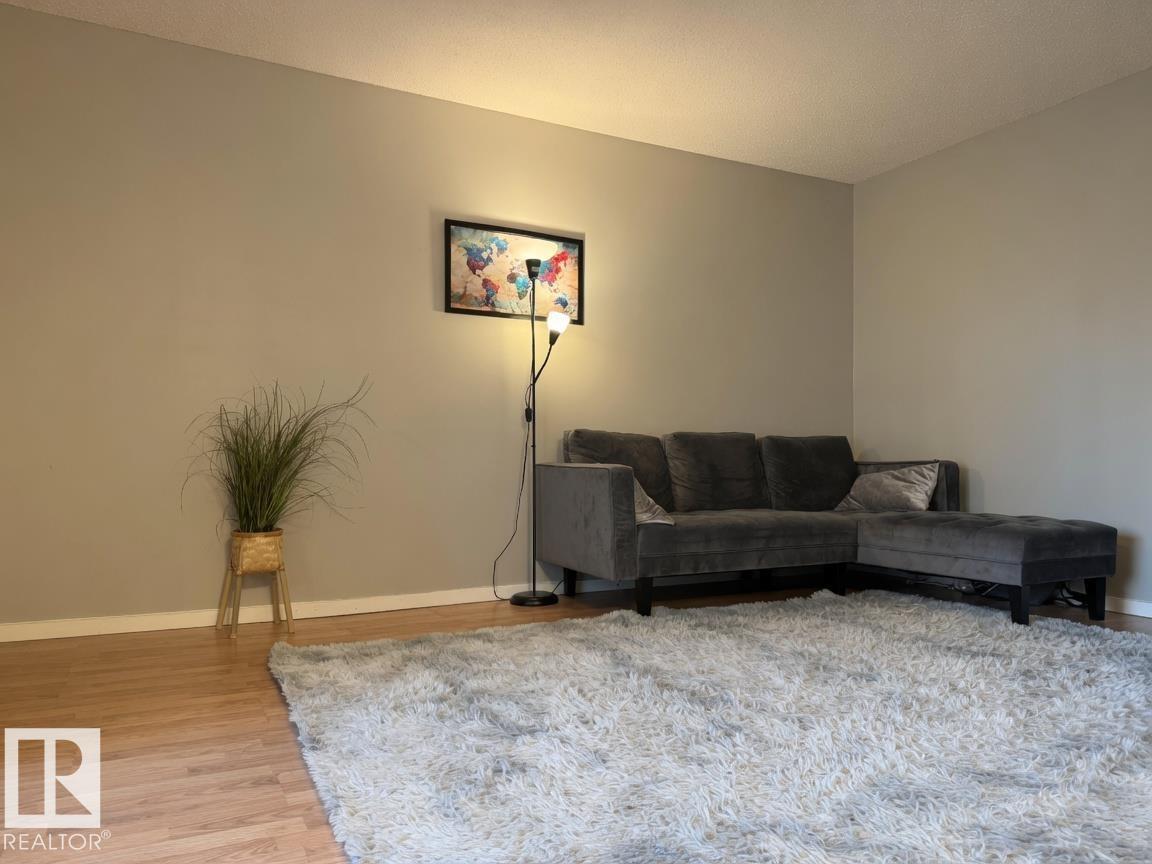 #31 11255 31 Av NW photo 3 — MLS® E4494527