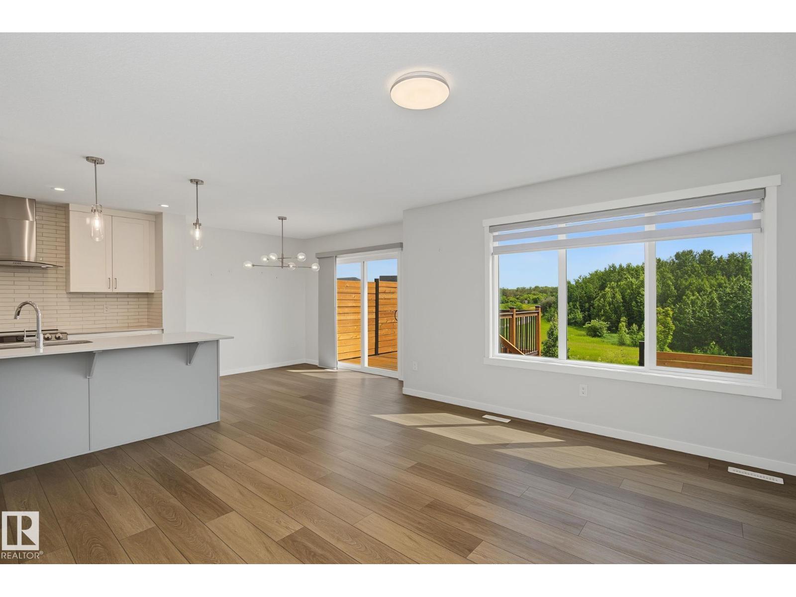 122 HORTON WY — photo 21