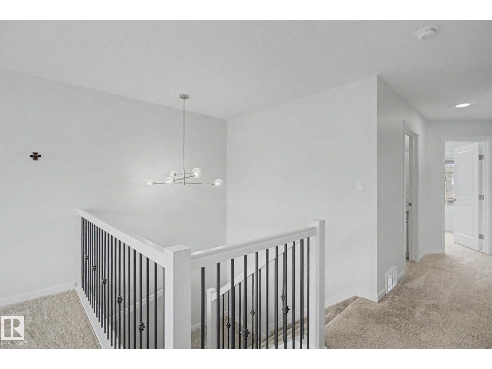 122 HORTON WY — photo 23