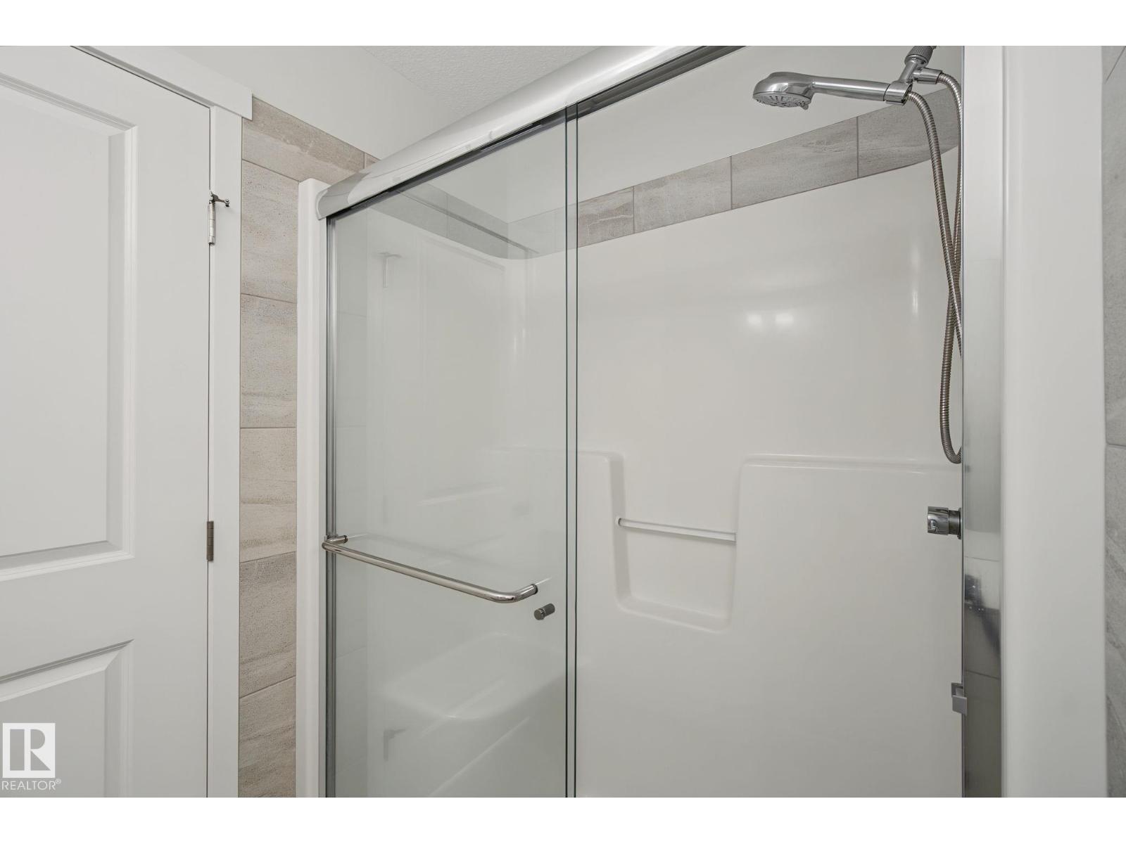 122 HORTON WY — photo 32