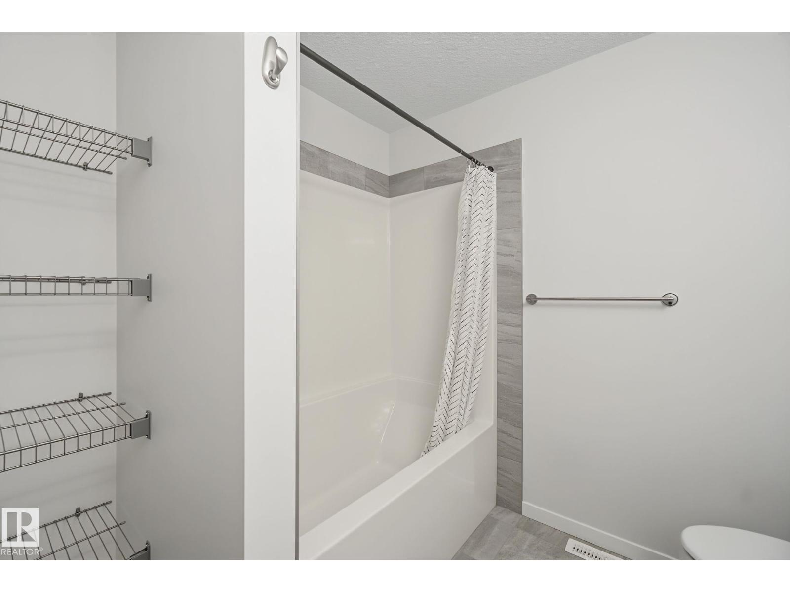122 HORTON WY — photo 42