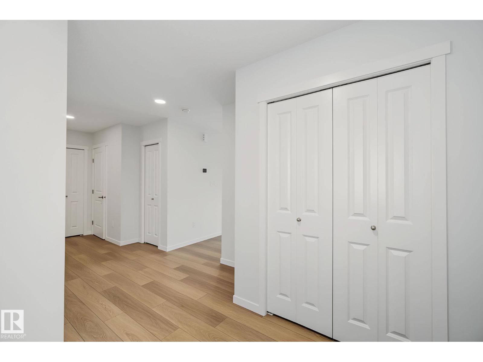 122 HORTON WY — photo 7