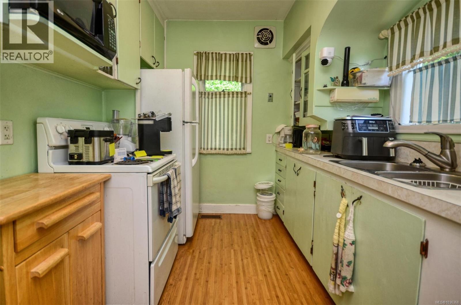 90 Obed Ave - 15