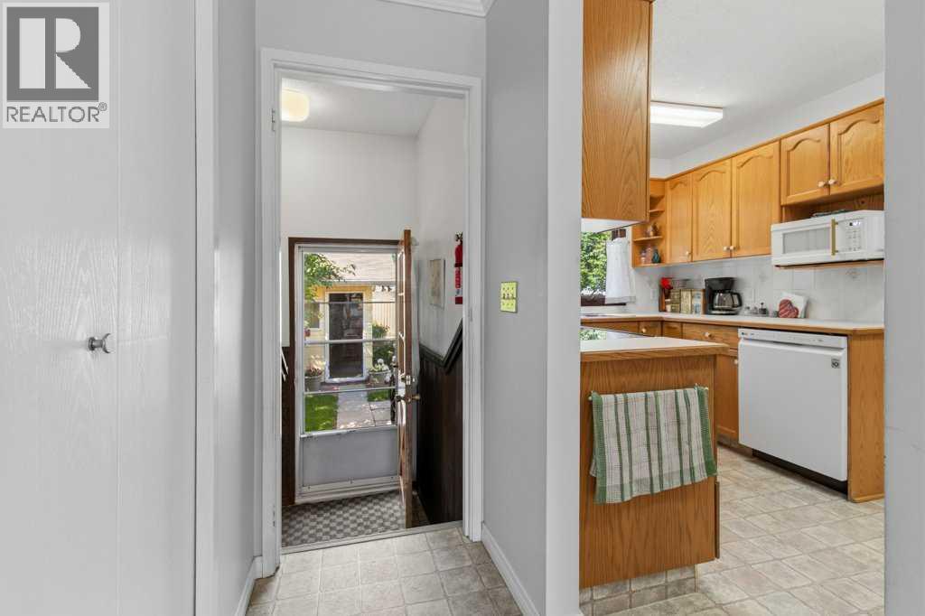 80 Oliver Street - 11