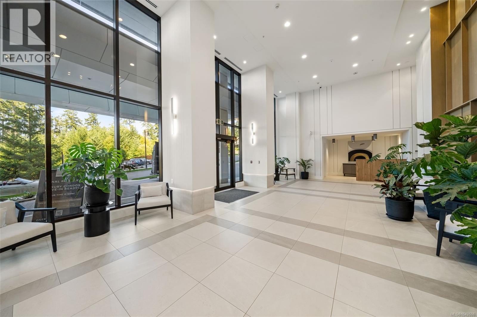 #705 2000 Hannington Rd - 7