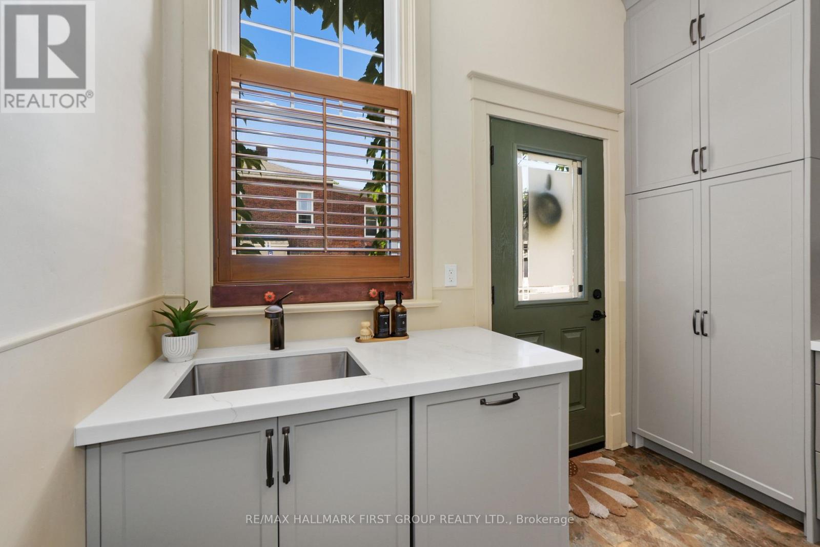 274 RIDOUT STREET - 16