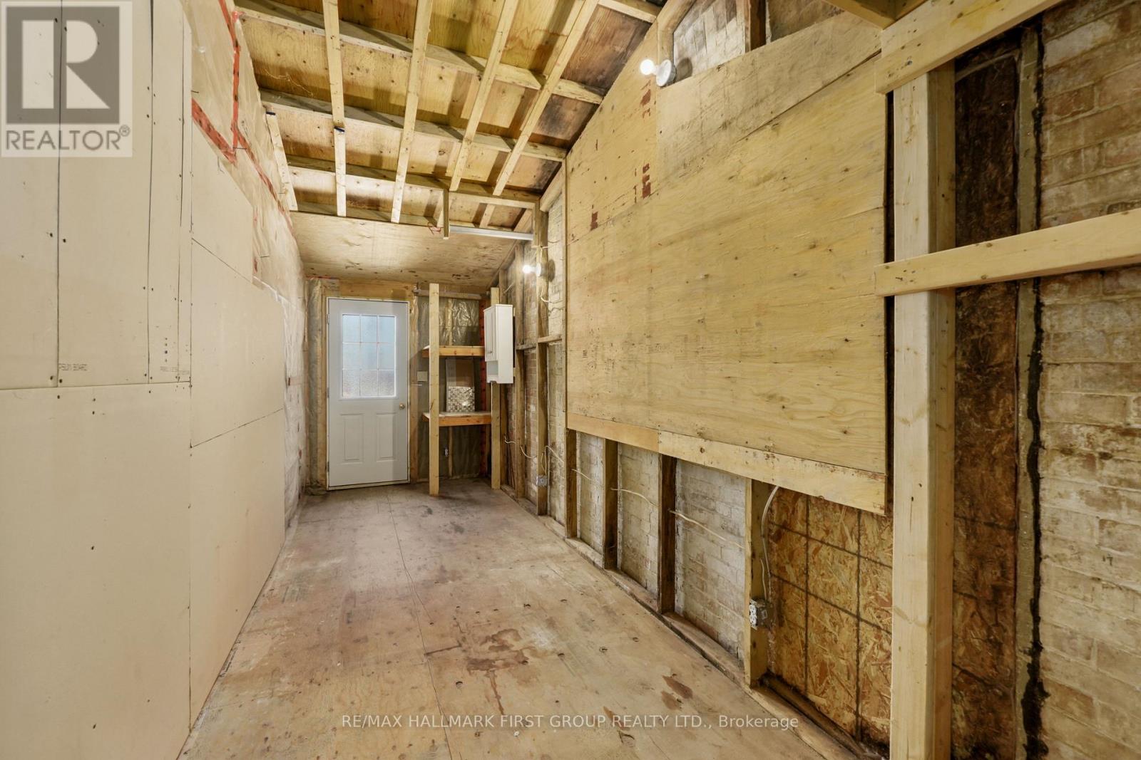 274 RIDOUT STREET - 31