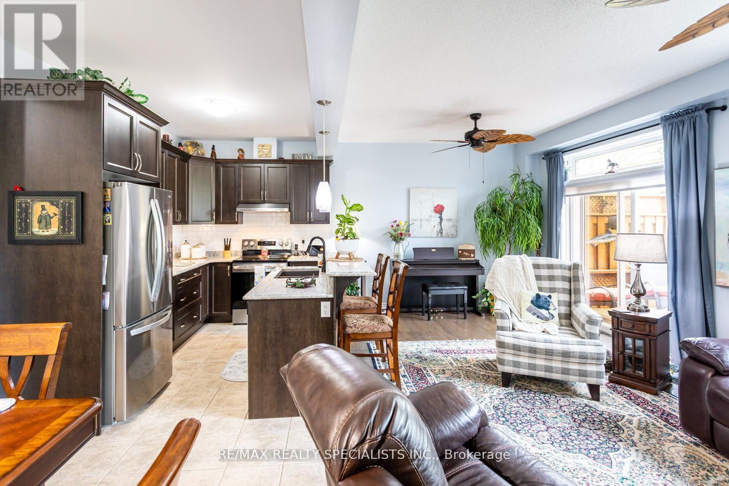 #20 380 LAKE STREET - 25