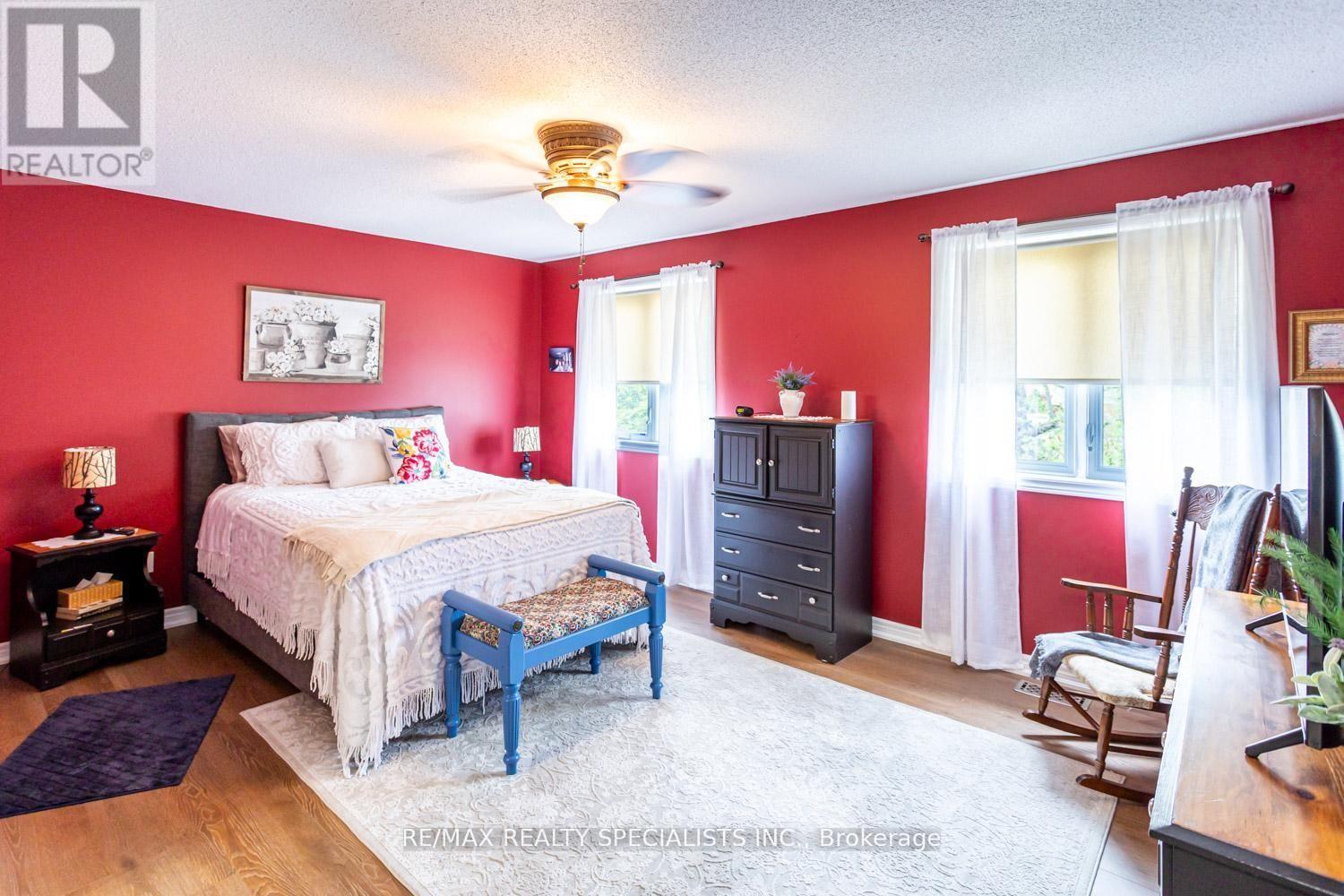 #20 380 LAKE STREET - 27