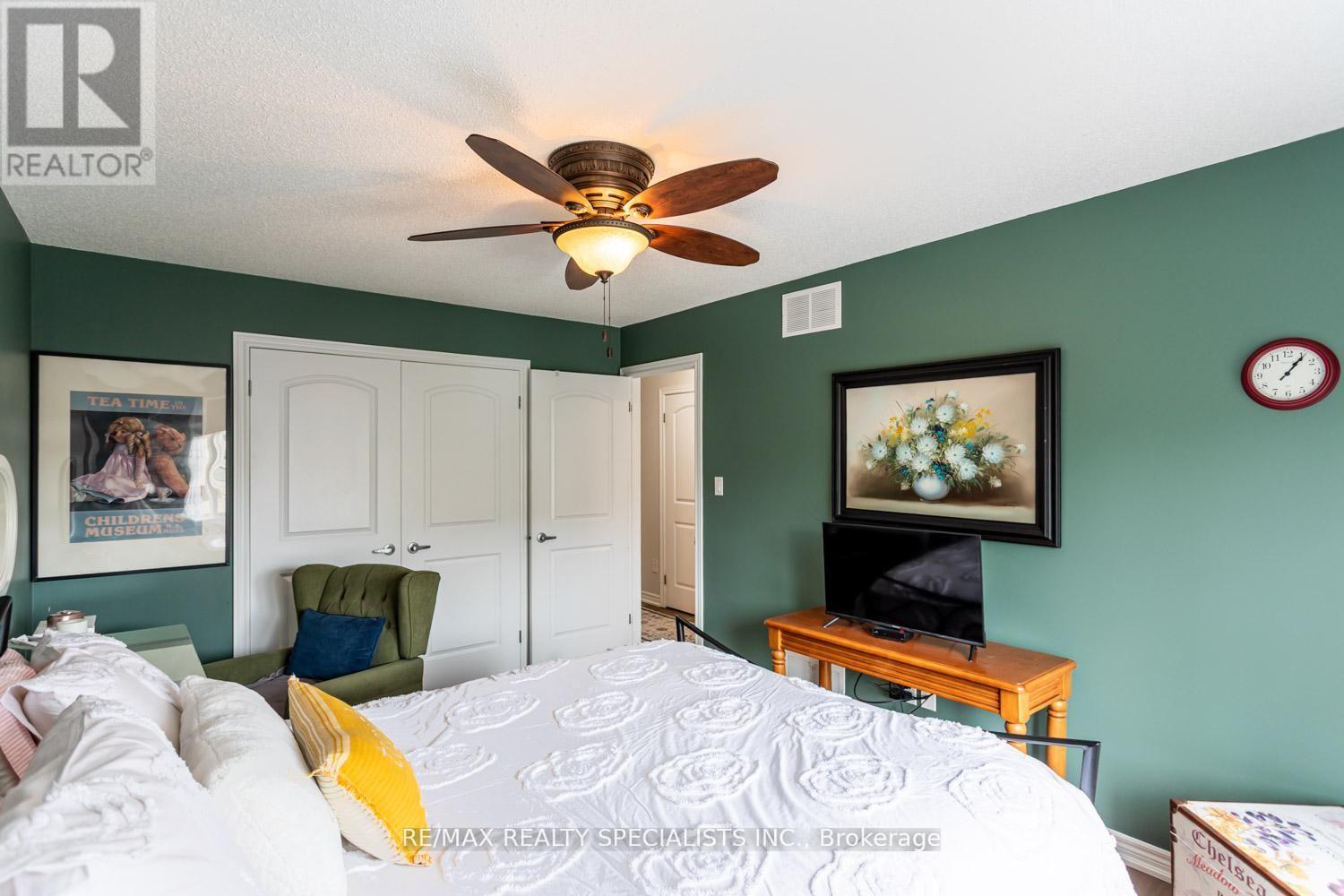 #20 380 LAKE STREET - 38