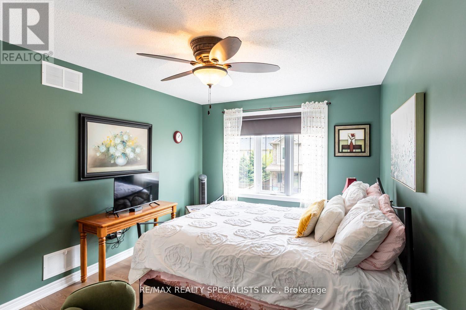 #20 380 LAKE STREET - 39