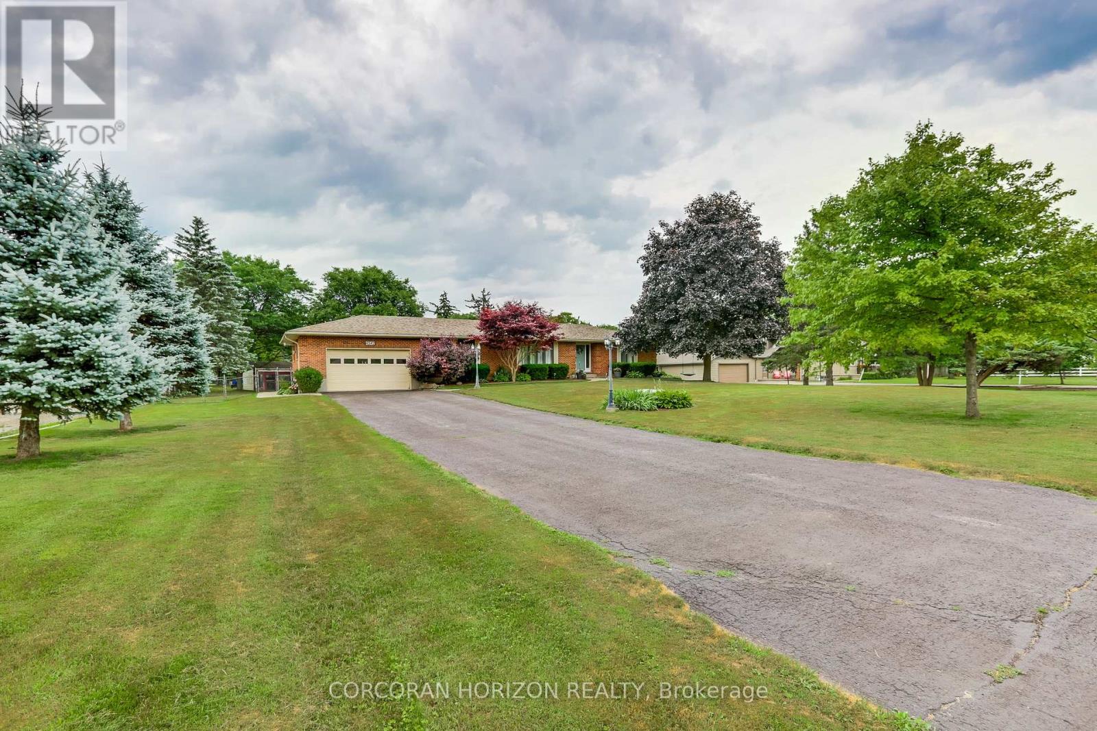 4542 AVENUE ROAD - 2