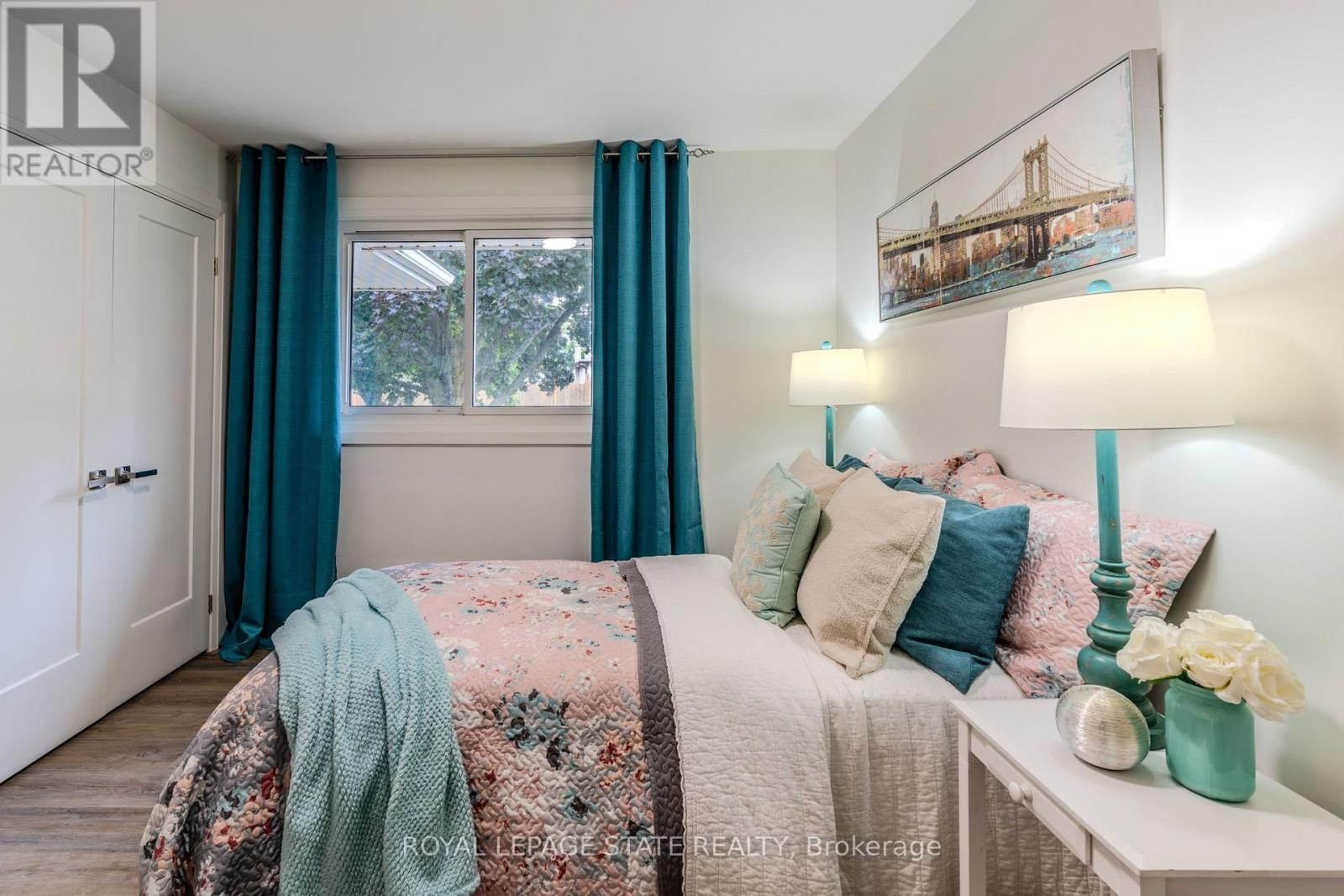 17 WOODSVIEW AVENUE - 14