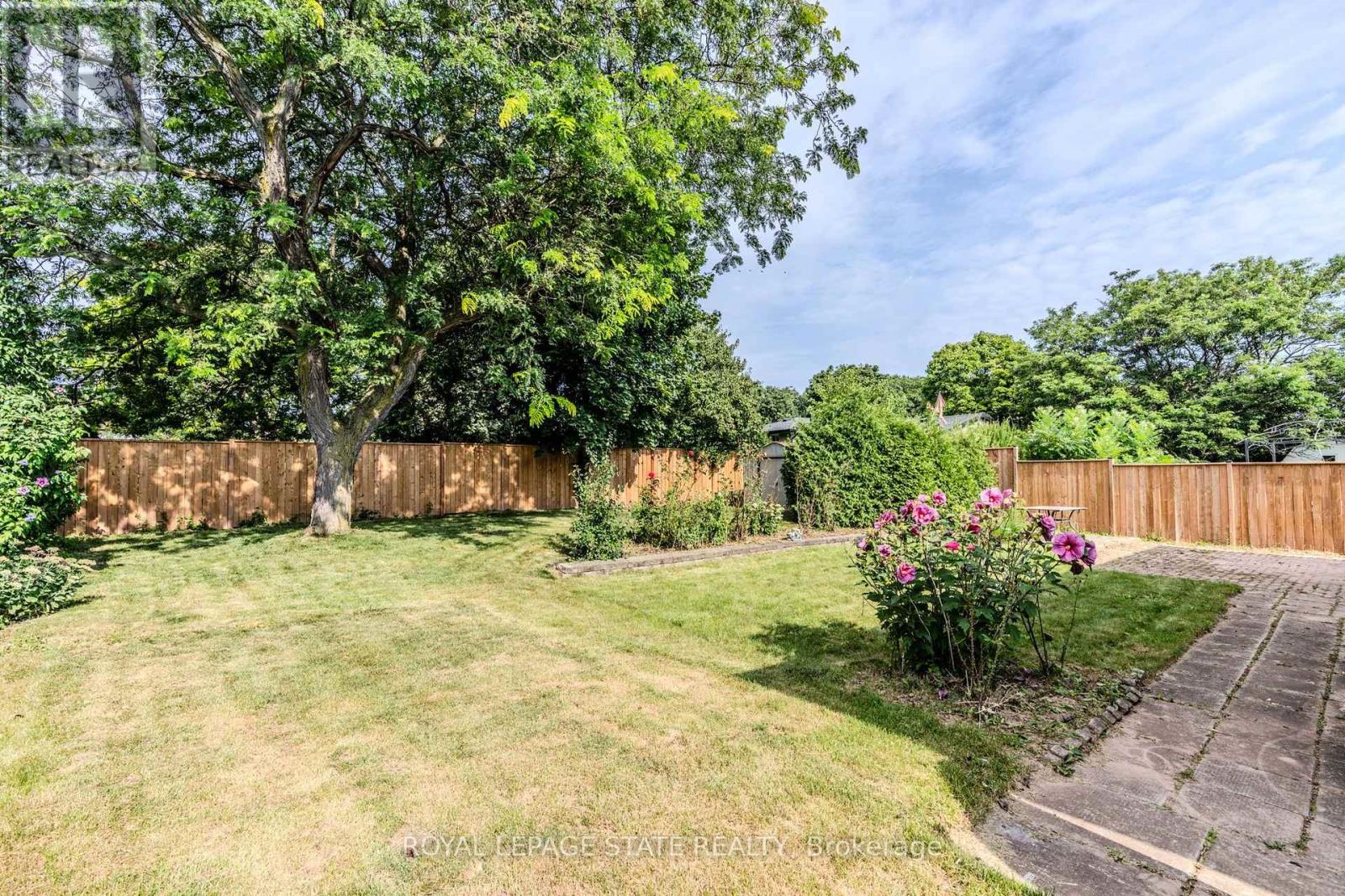17 WOODSVIEW AVENUE - 29