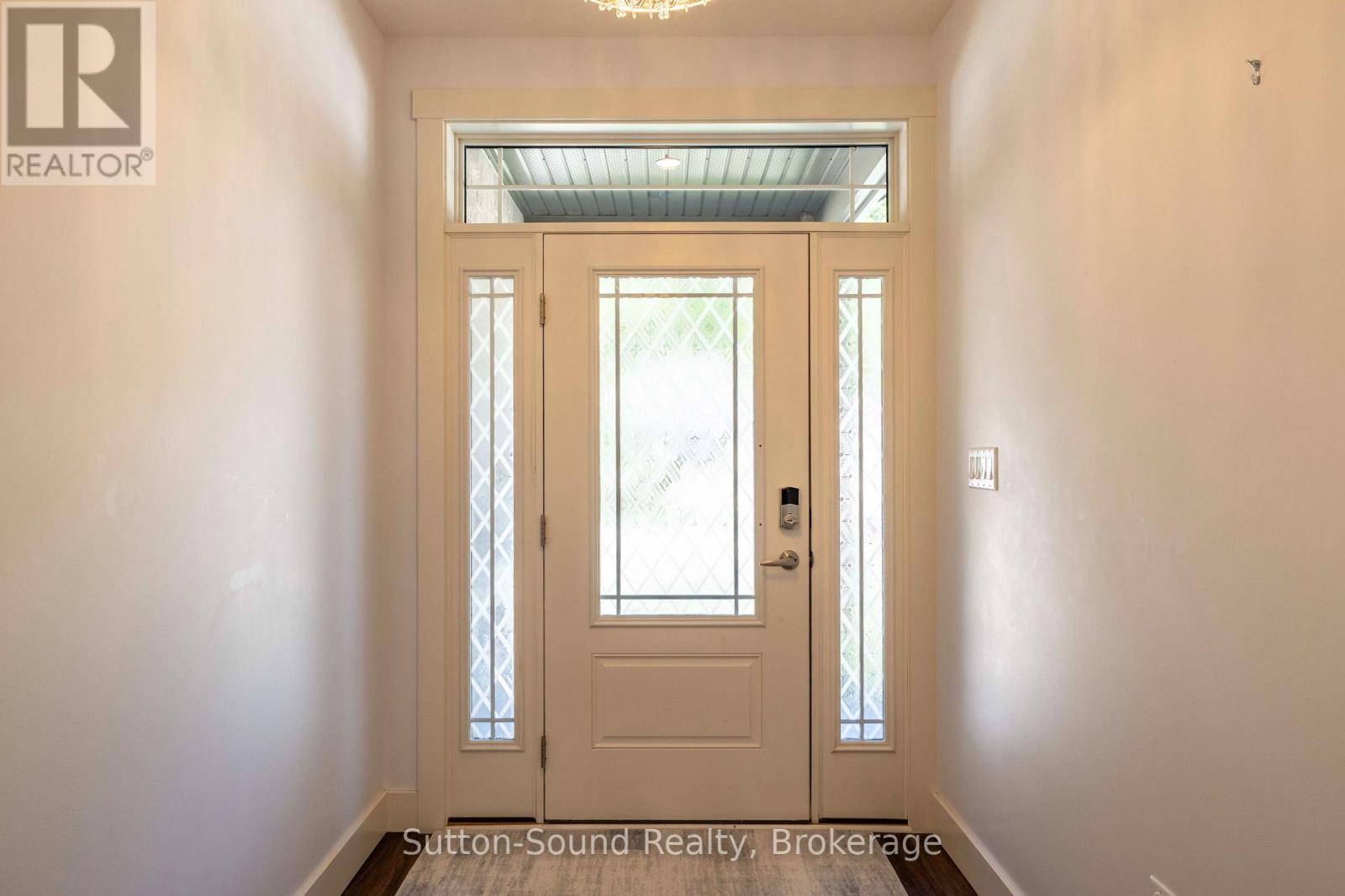 315 6TH AVENUE W - 3