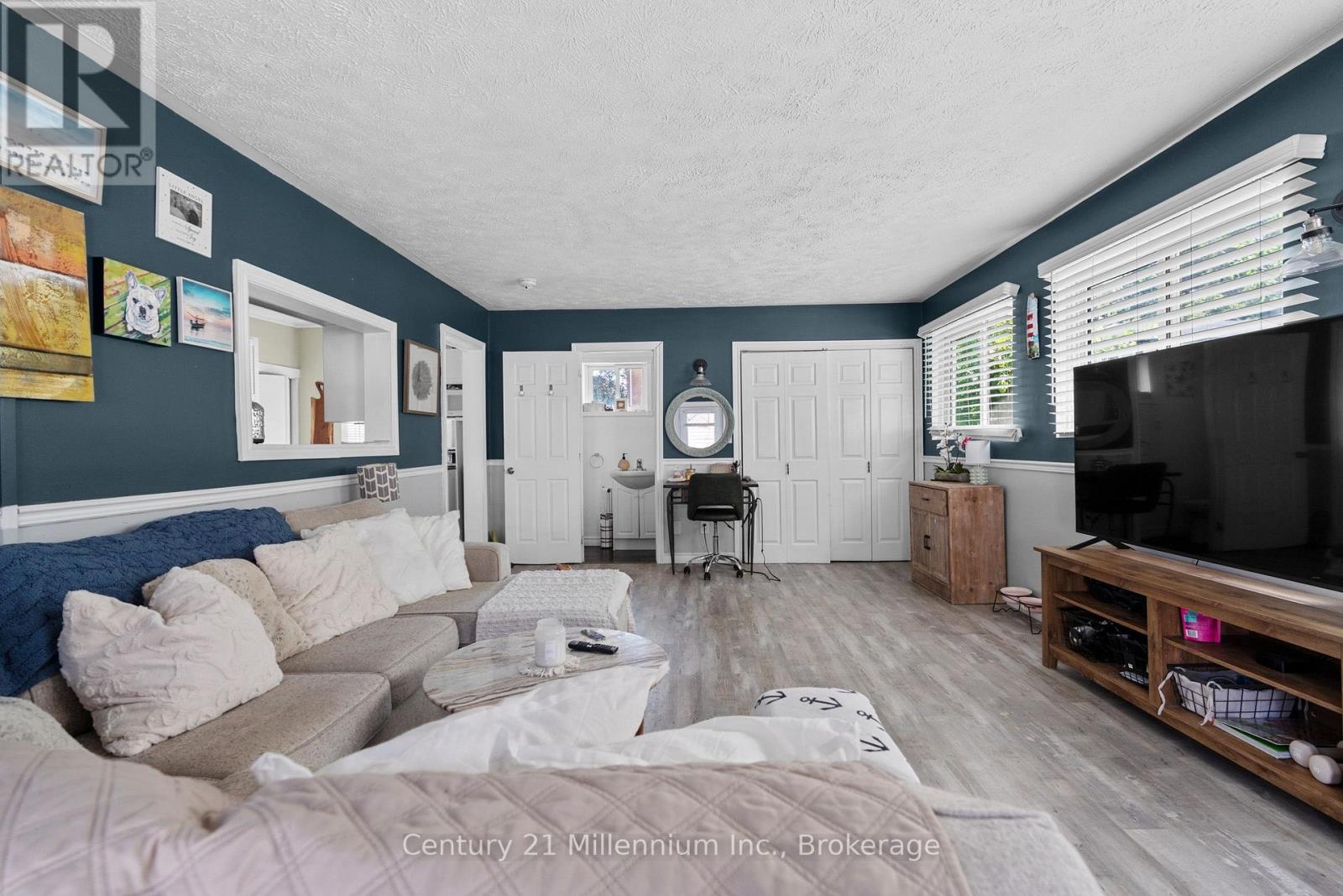 1712 5TH AVENUE W - 22