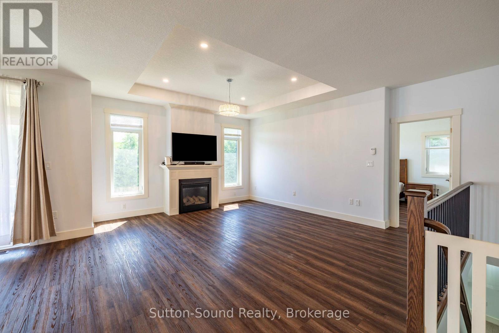 315 6TH AVENUE W - 7