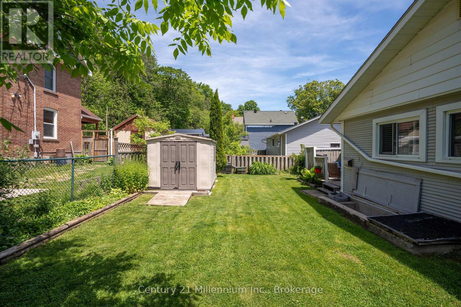 1712 5TH AVENUE W - 37