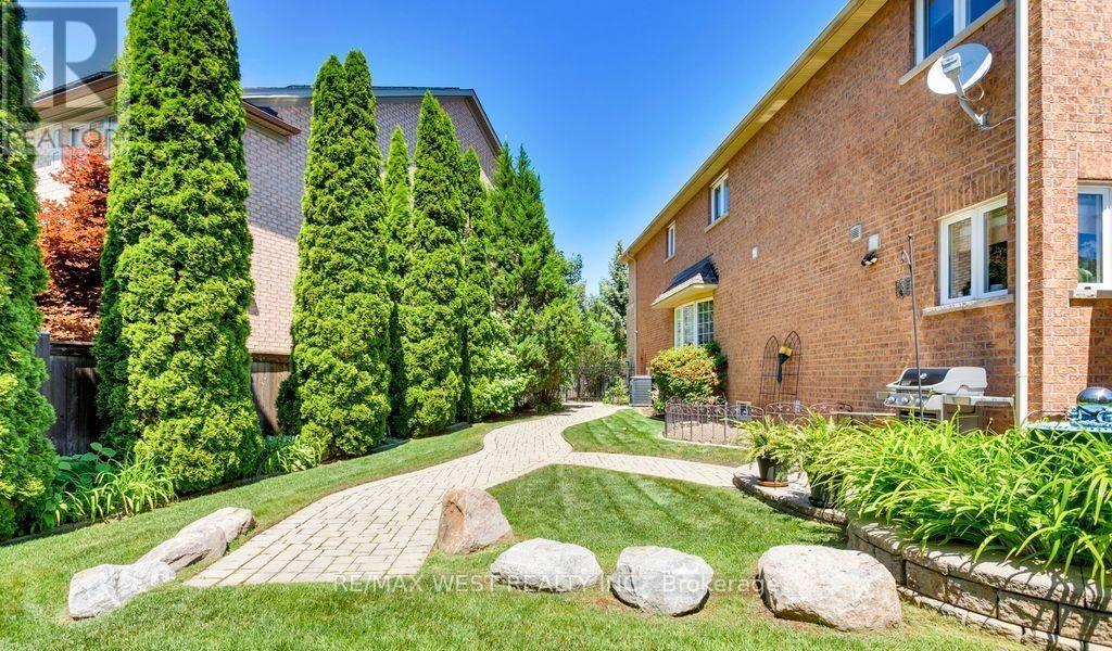 3338 FOX RUN CIRCLE - 6