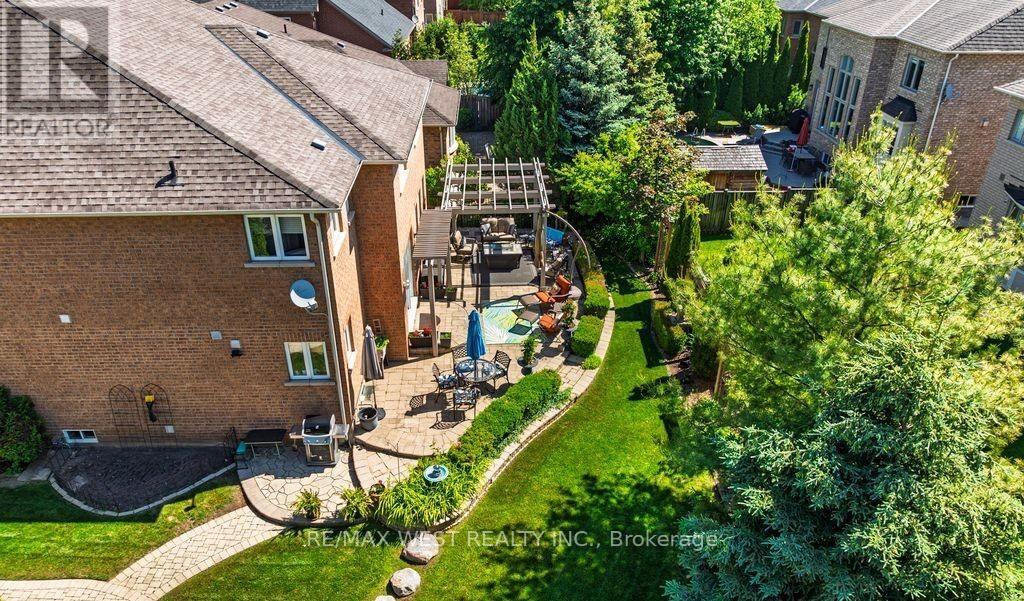 3338 FOX RUN CIRCLE - 2