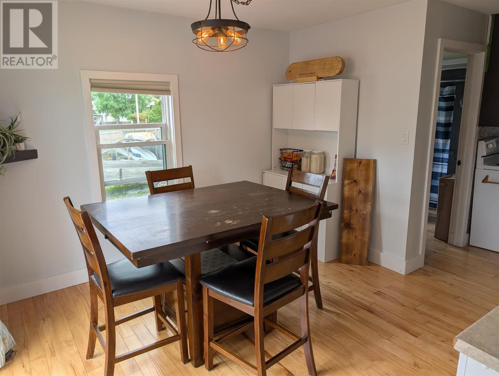 20 Montreal AVE - 11