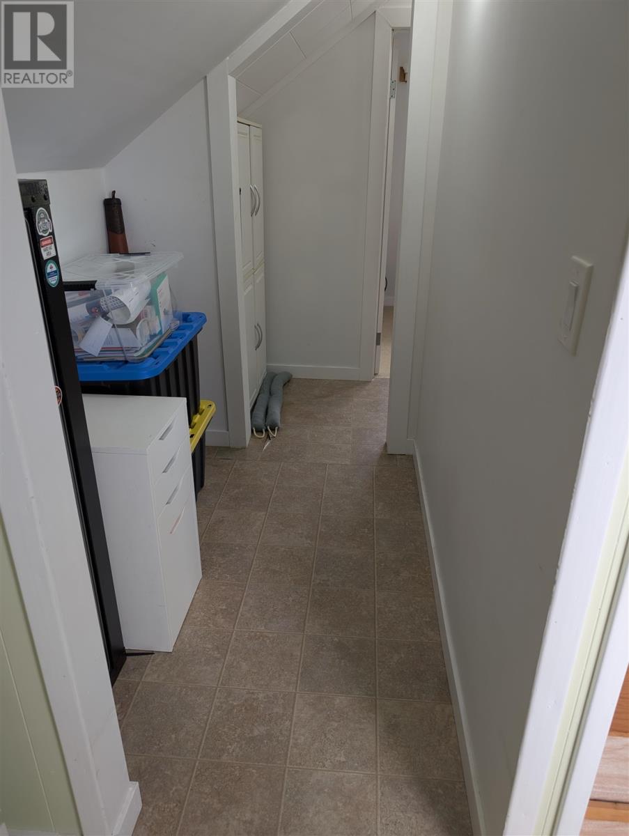 20 Montreal AVE - 13
