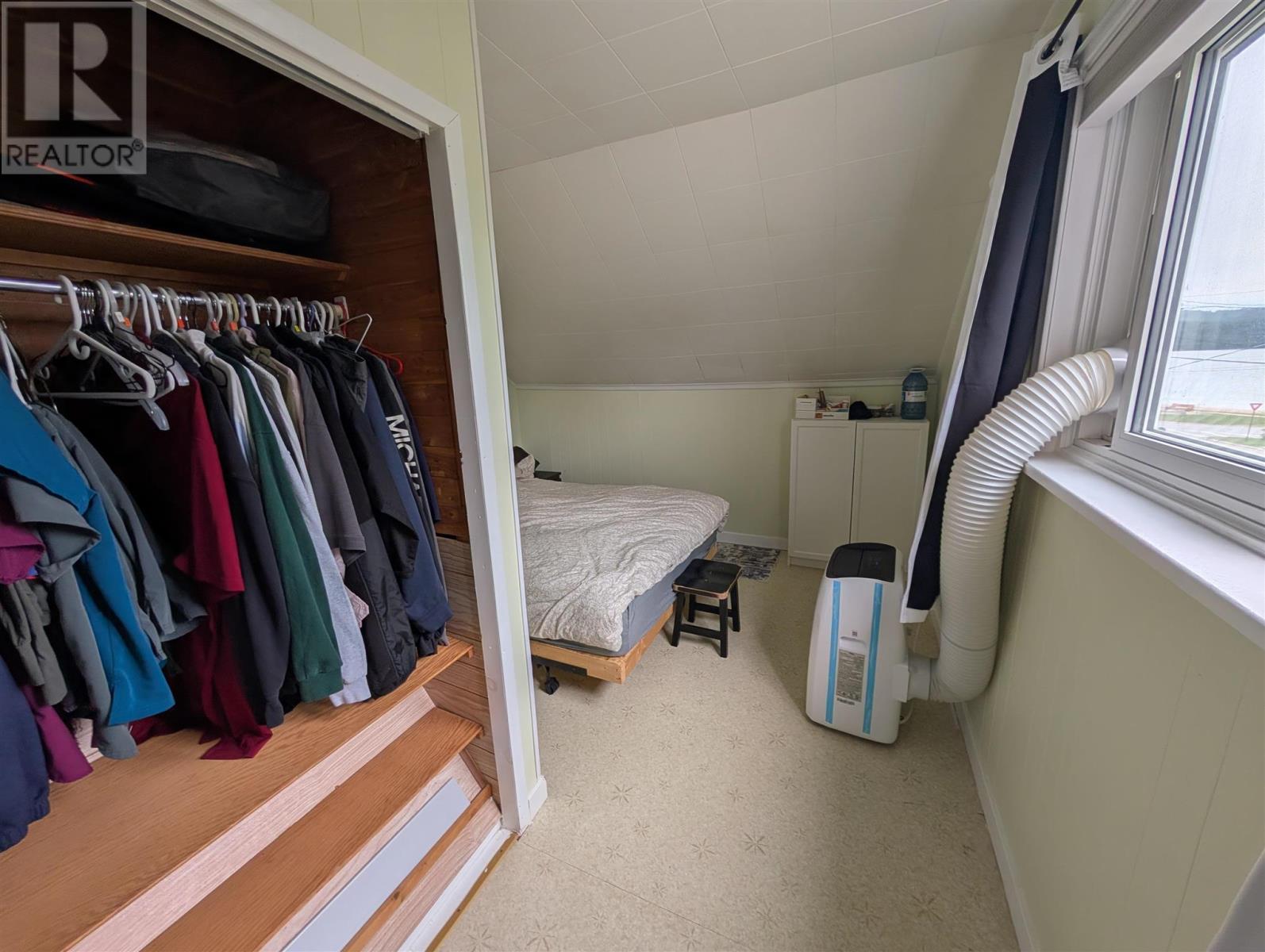 20 Montreal AVE - 18
