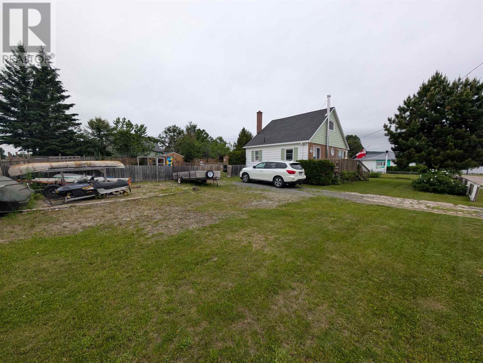 20 Montreal AVE - 27
