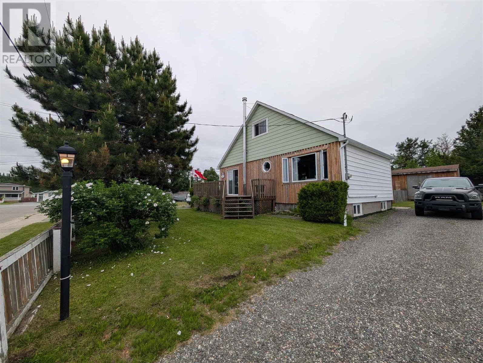 20 Montreal AVE - 3