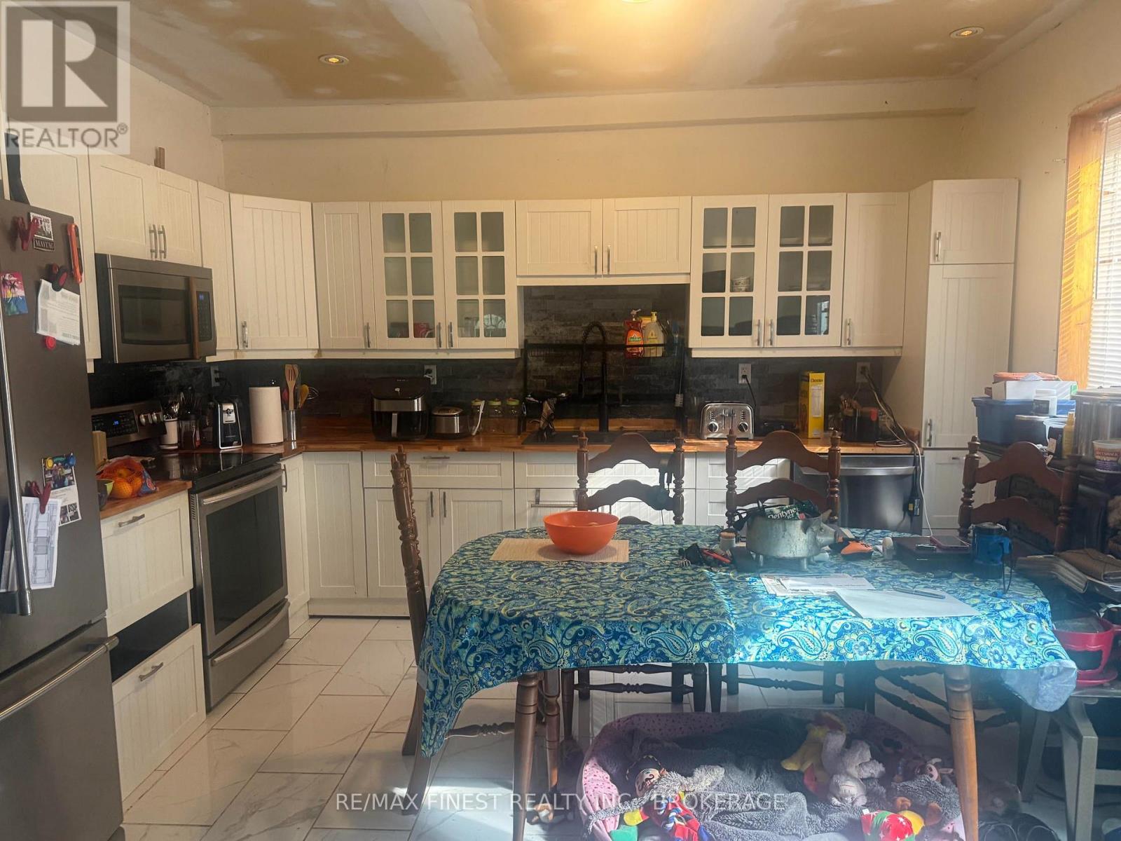 4556 MILBURN ROAD - 5