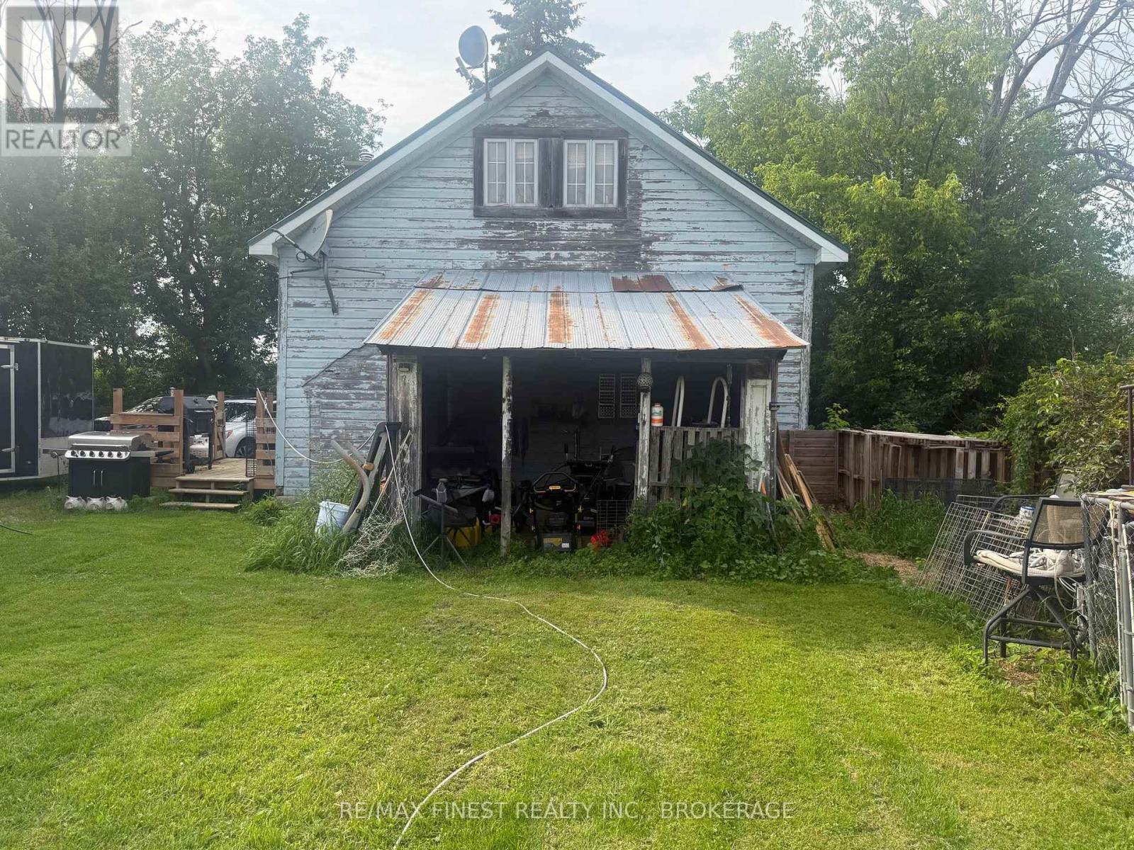 4556 MILBURN ROAD - 22