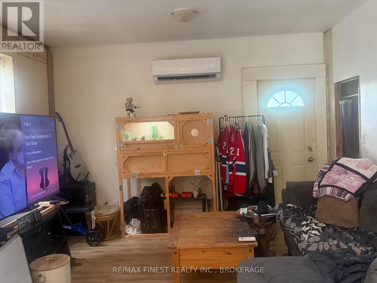 4556 MILBURN ROAD - 3