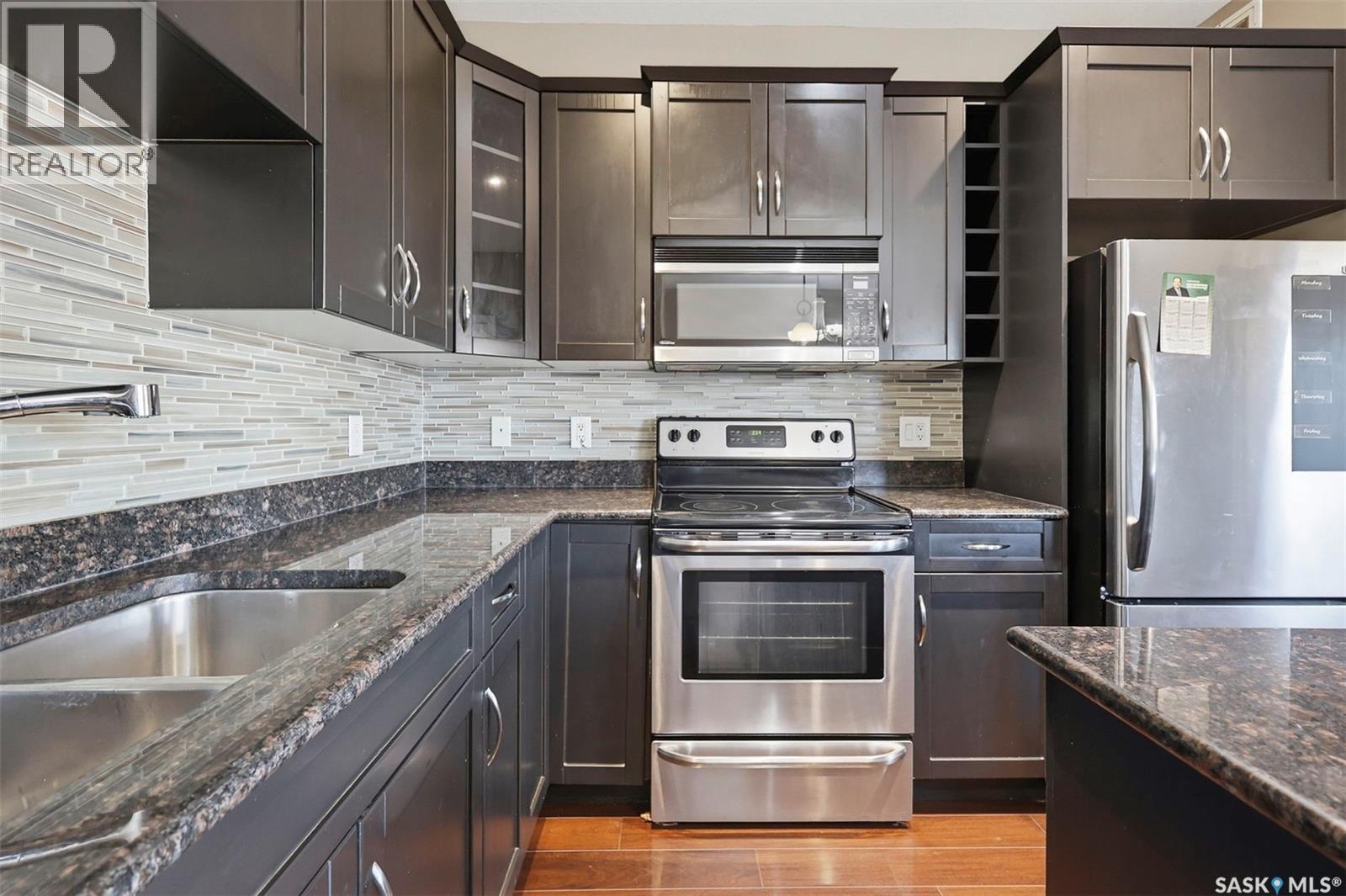 #320 Willowgrove LANE - 11