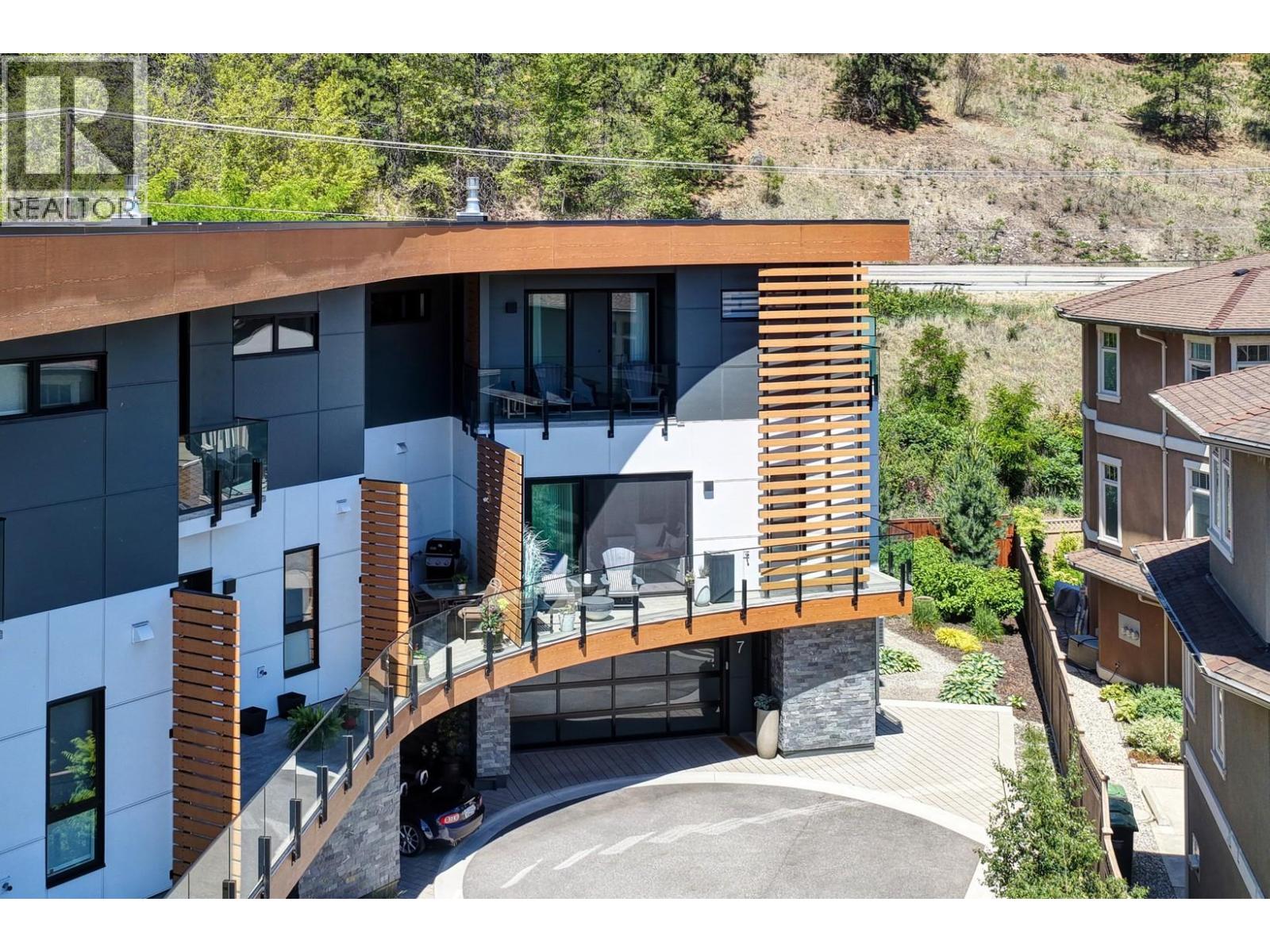 4364 Beach Avenue Unit# 7, Peachland