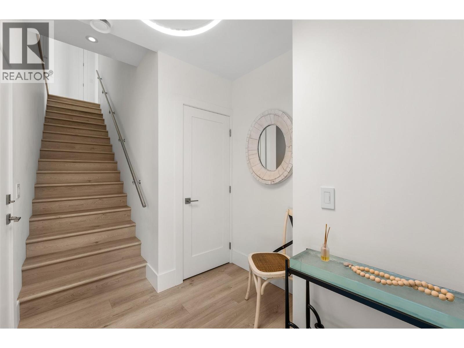 4364 Beach Avenue Unit# 7, Peachland