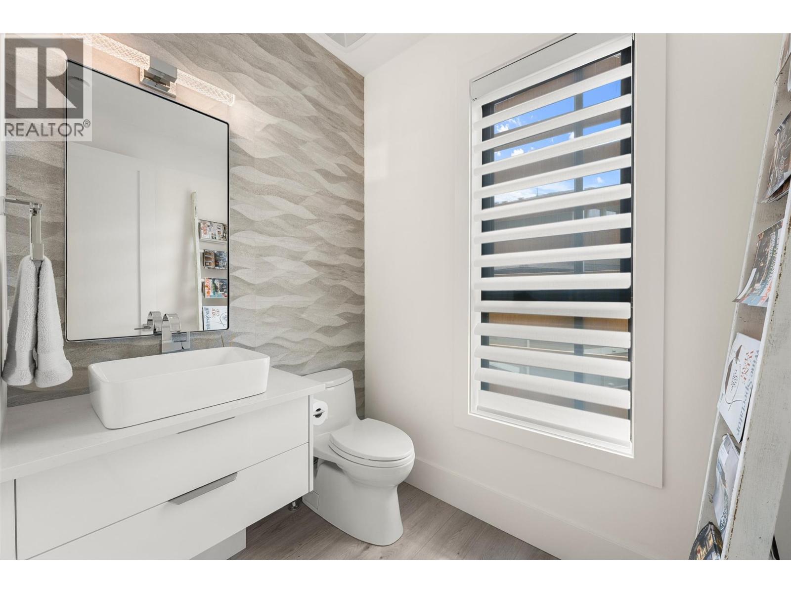 4364 Beach Avenue Unit# 7, Peachland
