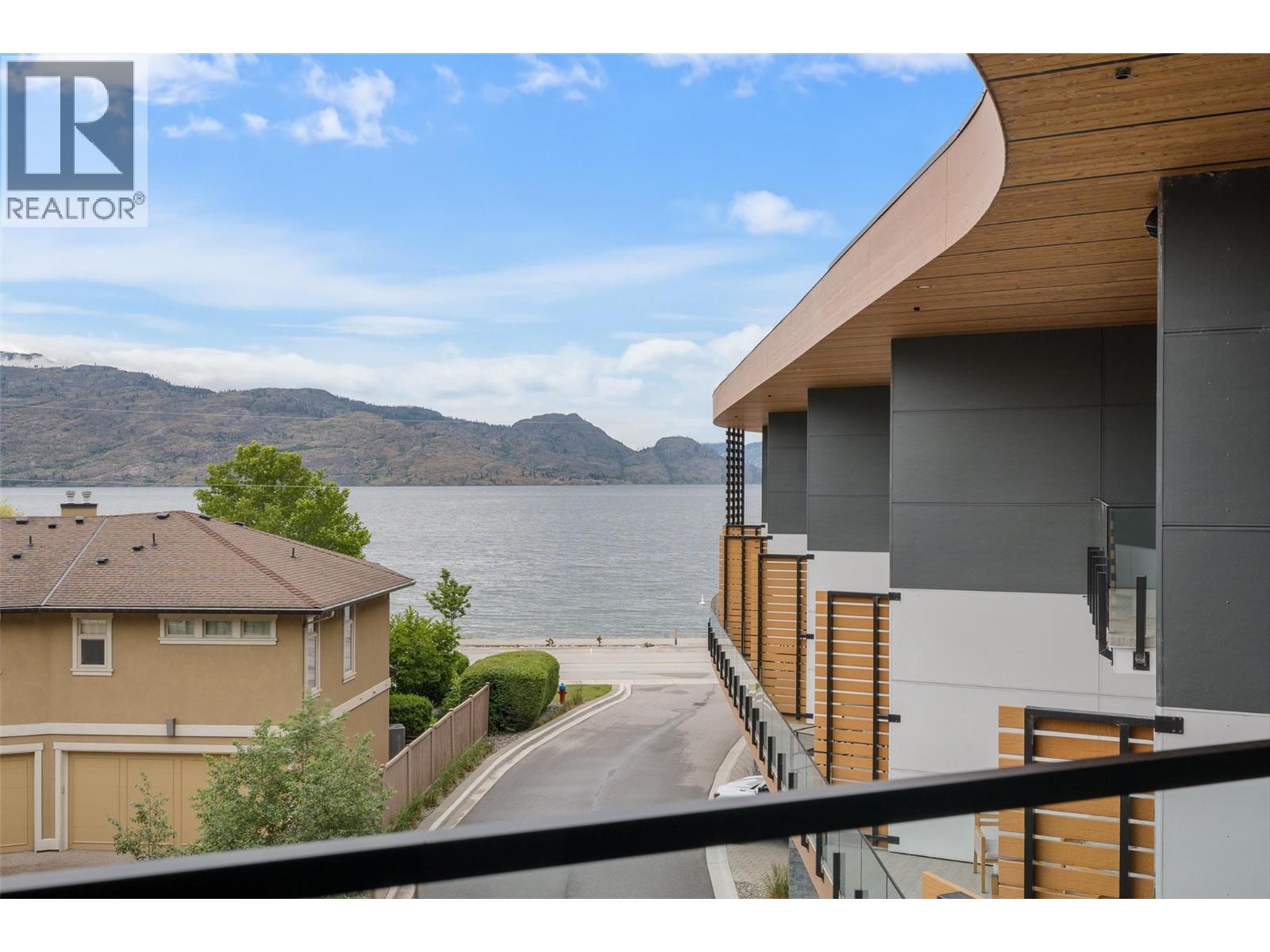 4364 Beach Avenue Unit# 7, Peachland