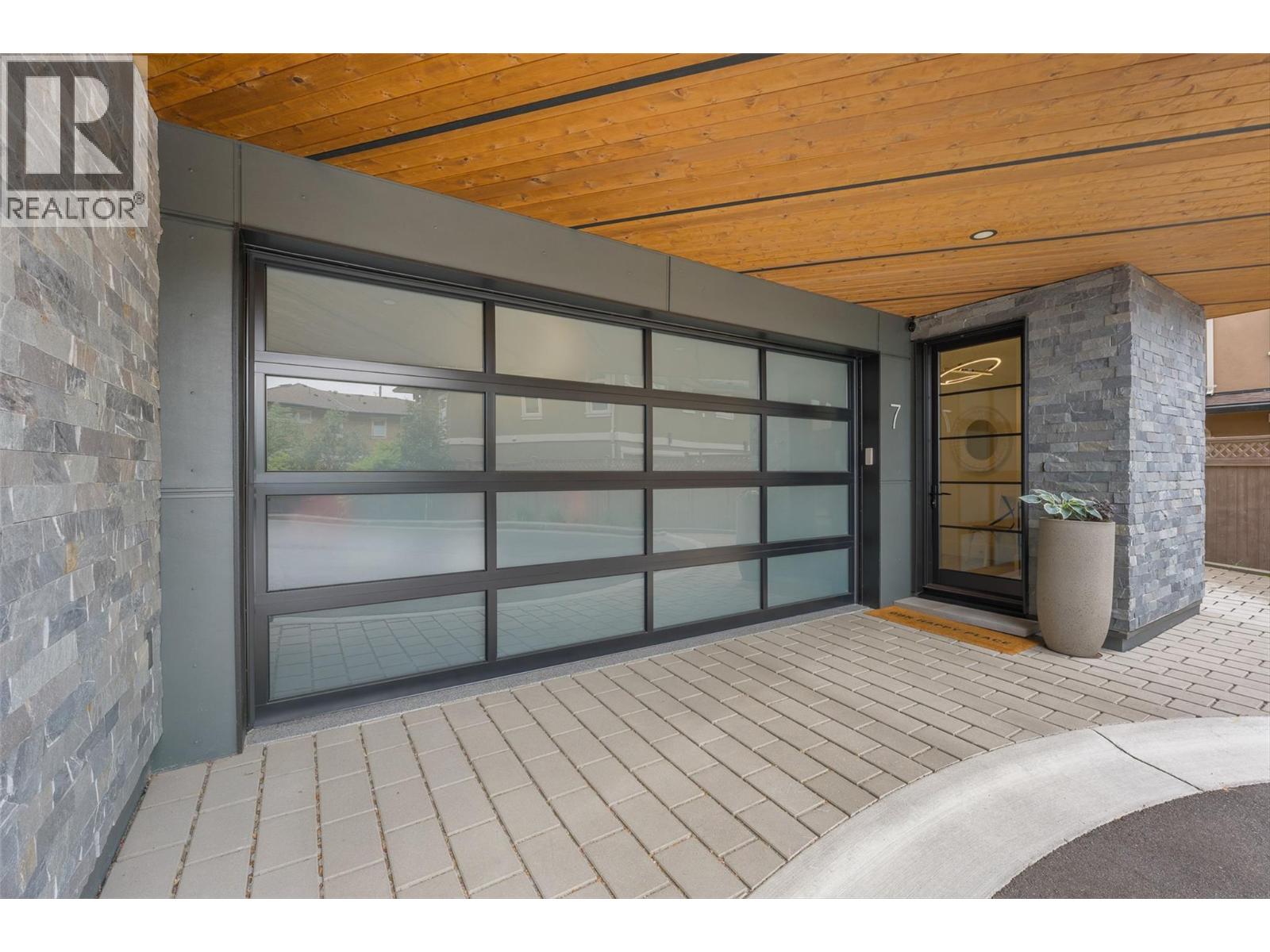 4364 Beach Avenue Unit# 7, Peachland