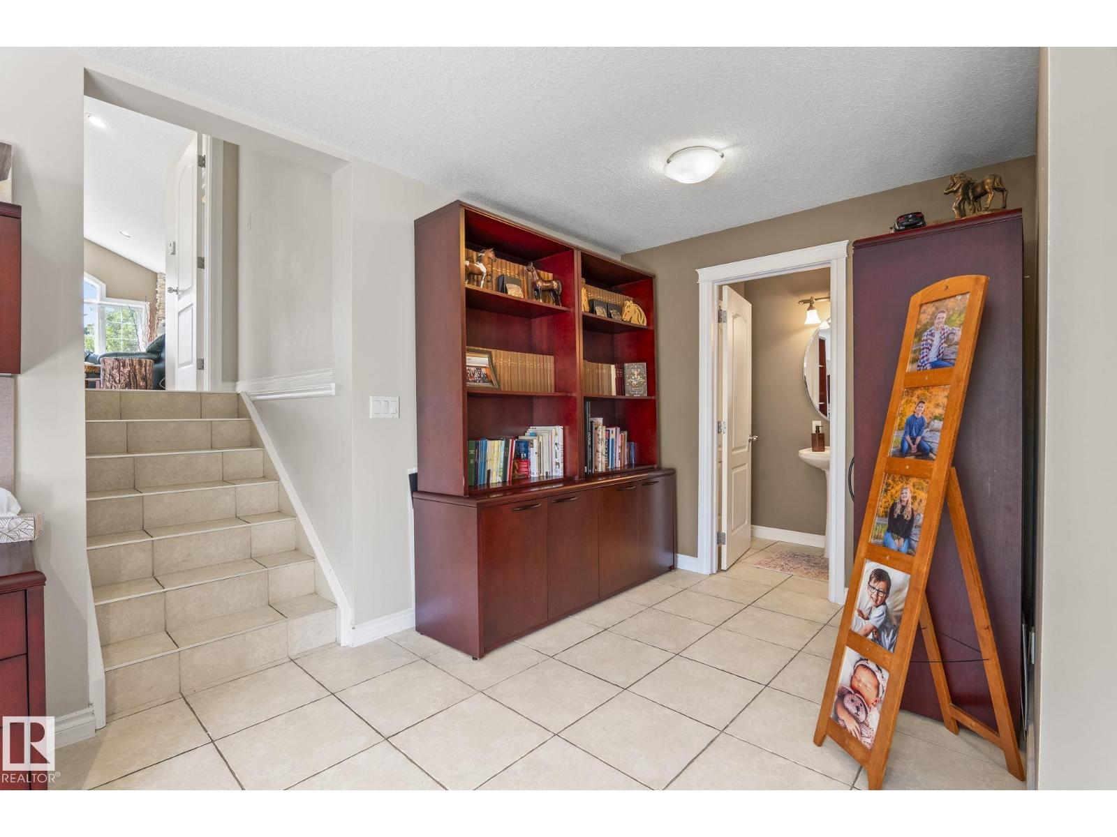 860 41 AV SW - 17