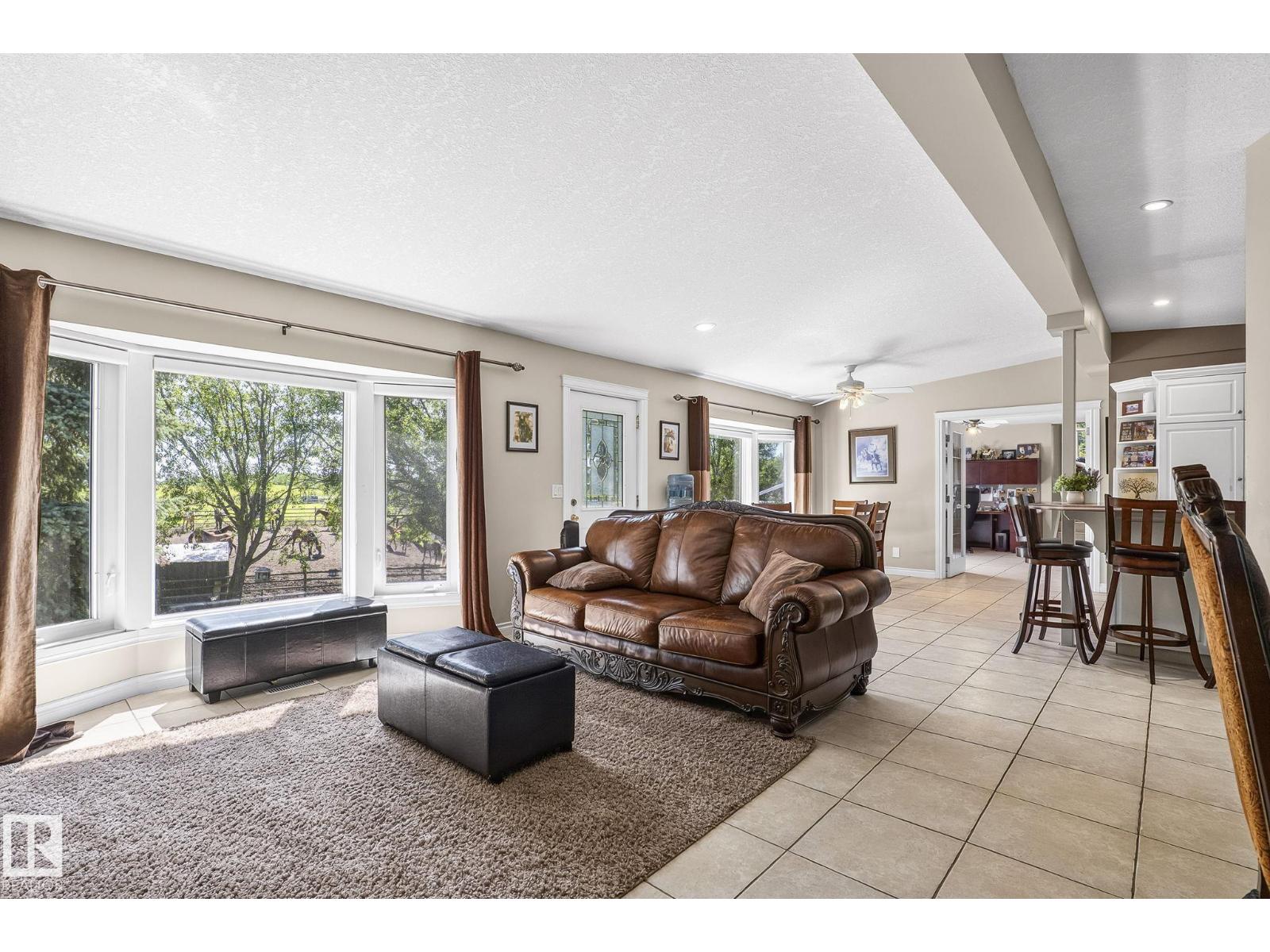 860 41 AV SW - 5